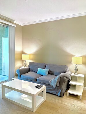 Smart TV, DVD player, books