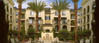 A Luxurious Resort Style Condo in the Heart of Irvine