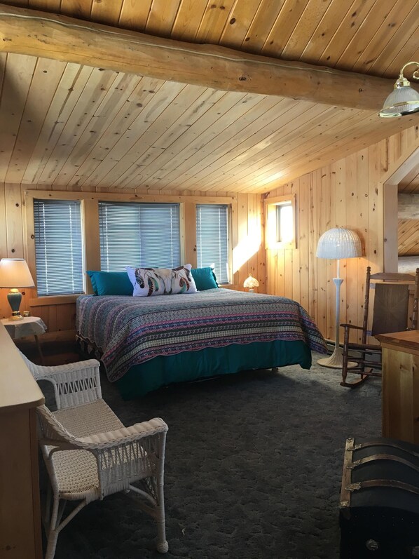 1 bedroom, travel cot, free WiFi, bed sheets - Sleeping..... by a River? (Stanley)