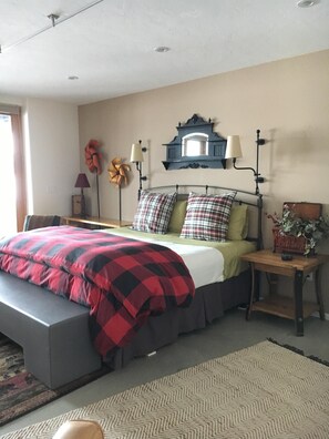 4 Schlafzimmer, Schreibtisch, Bügeleisen/Bügelbrett, kostenloses WLAN