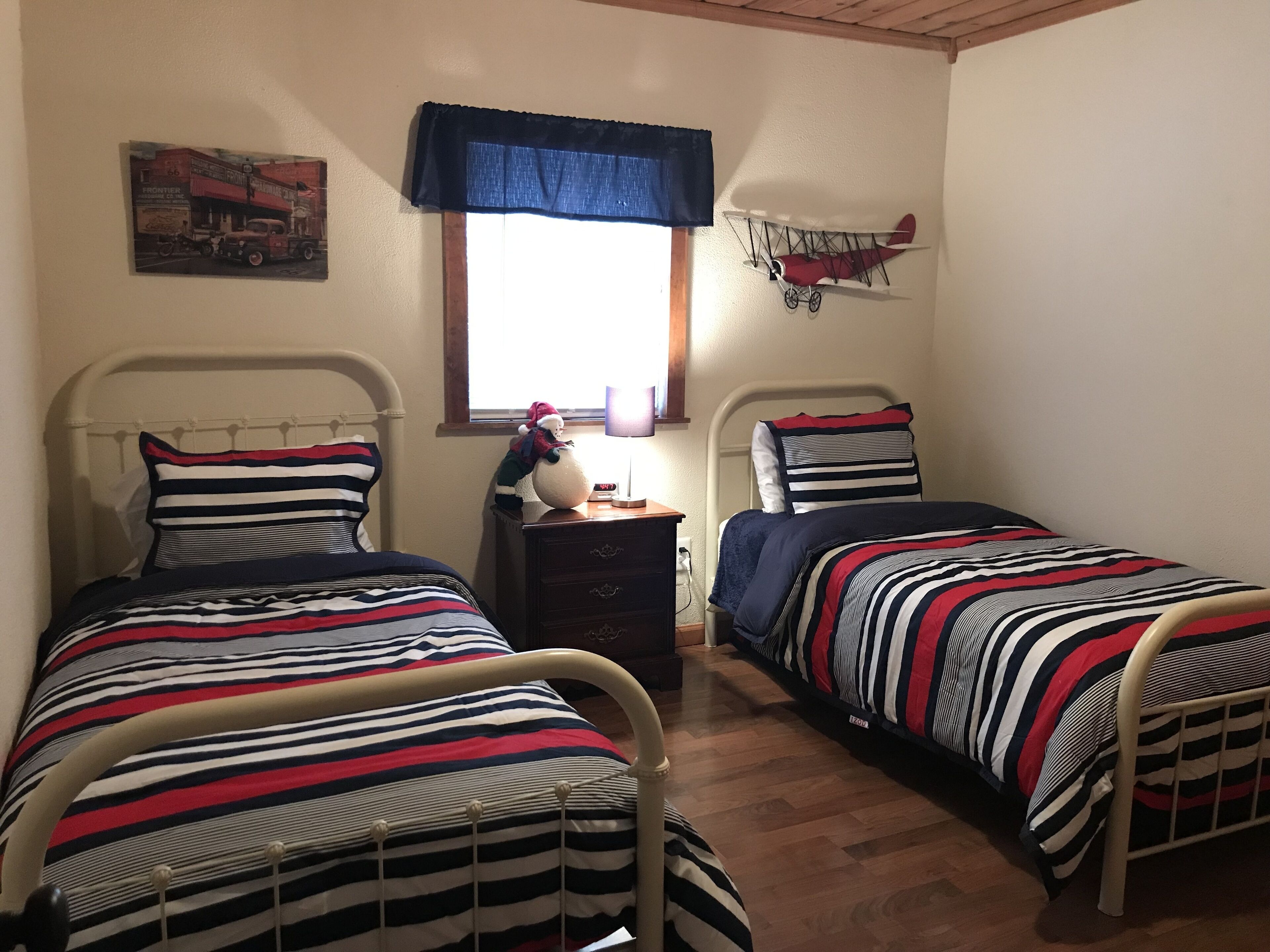 Beautiful, River-Front, Pet-Free Home