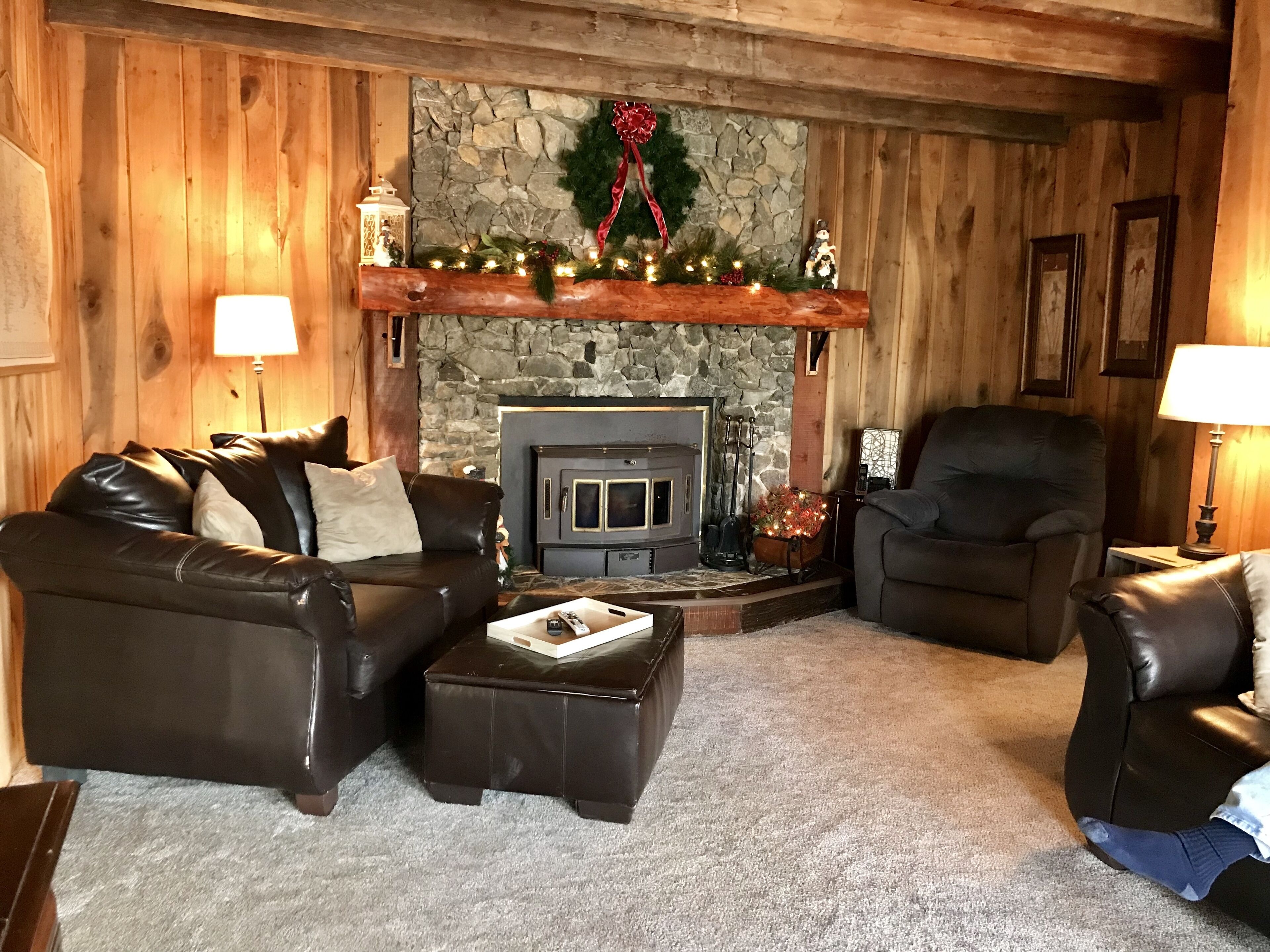 Beautiful, River-Front, Pet-Free Home