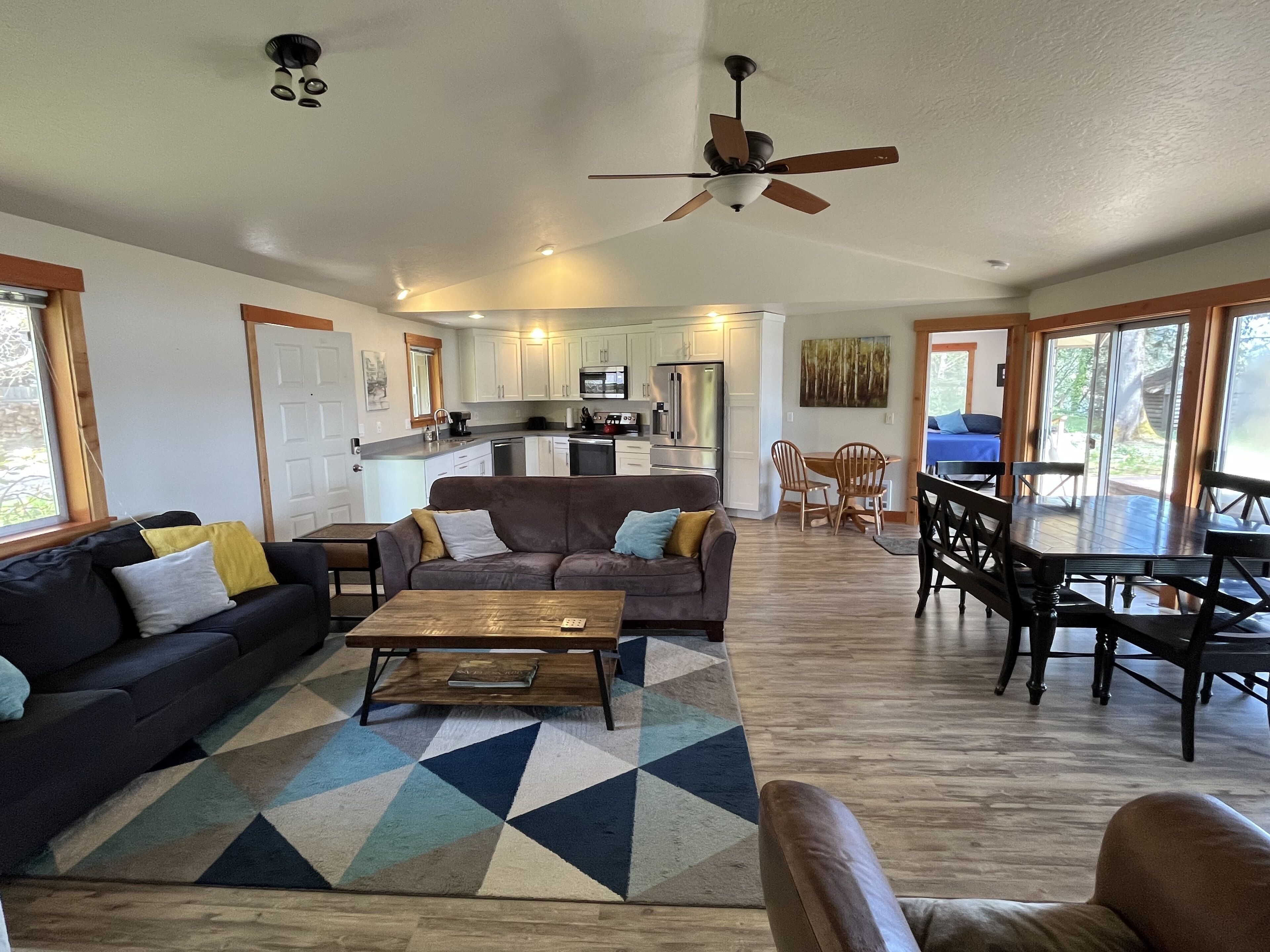 Beautiful Lake Front Home on Acre with Hot Tub & Private Dock