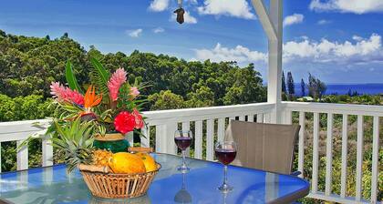 Pineapple Cottage B&B: n loma-asunto Haiku Maui, Lic # BBPHt2015 / 0011 SUP2