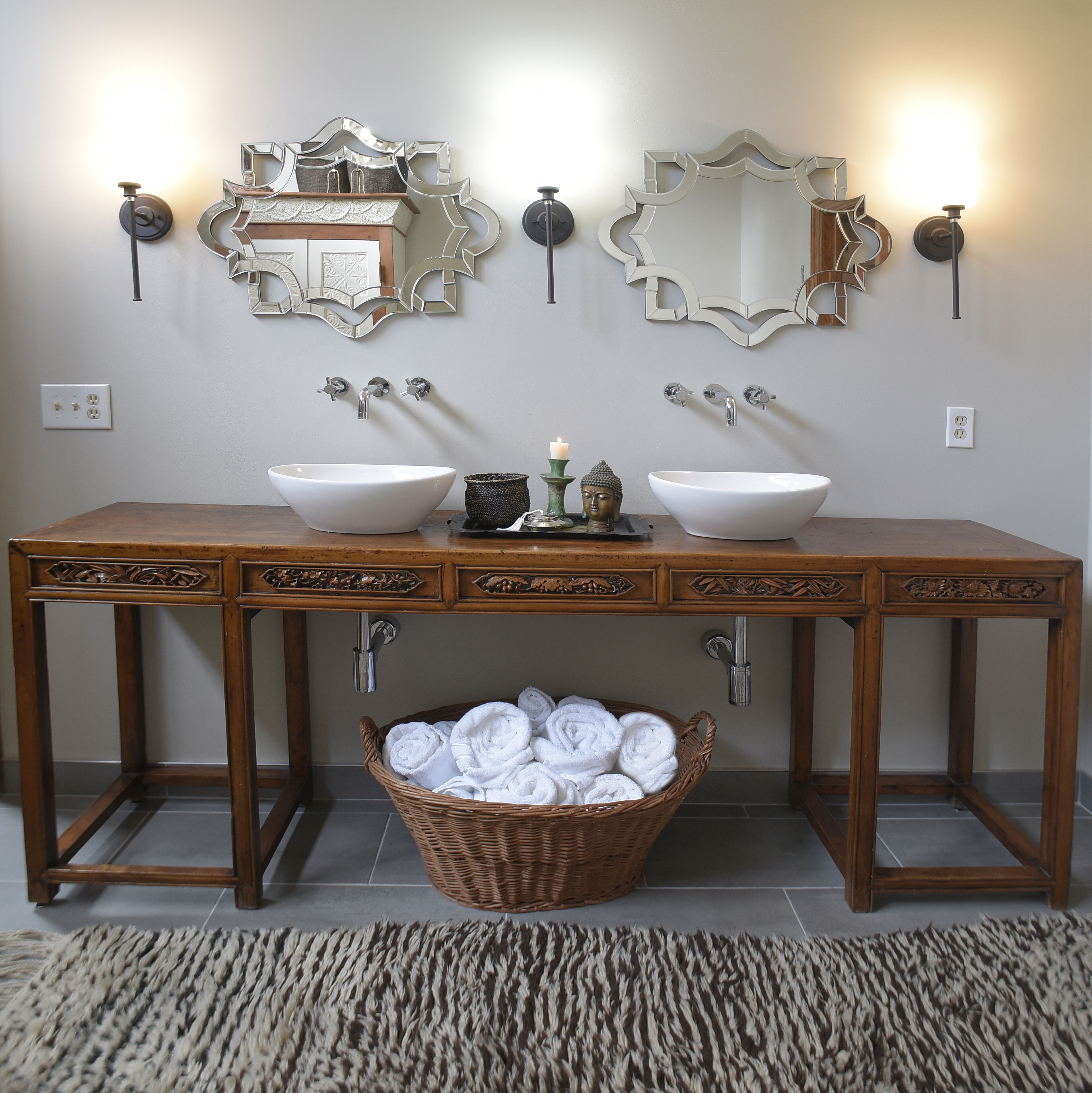 Forest and Farm 6BR Retreat, Modern and Spacious Farmhouse