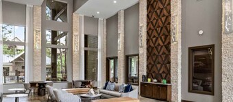Ruim appartement met 2 slaapkamers / 2 badkamers in The Woodlands
