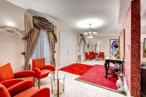 Weißes Haus Kanada-14 Schlafzimmer, 9 Waschräume auf 3 Morgen für 28 Gäste in Brampton