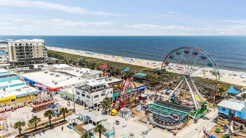 Oceanfront 2 bedroom condo- Pet Friendly- Mermaids Retreat