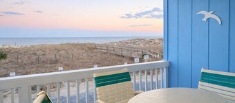 Oceanfront 2 makuuhuoneen huoneisto- Lemmikkiystävällisiä-Mermaids Retreat