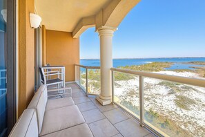 Property grounds - P2-0703 Beautiful Elite 2 Bedroom with a view! (Pensacola Beach)