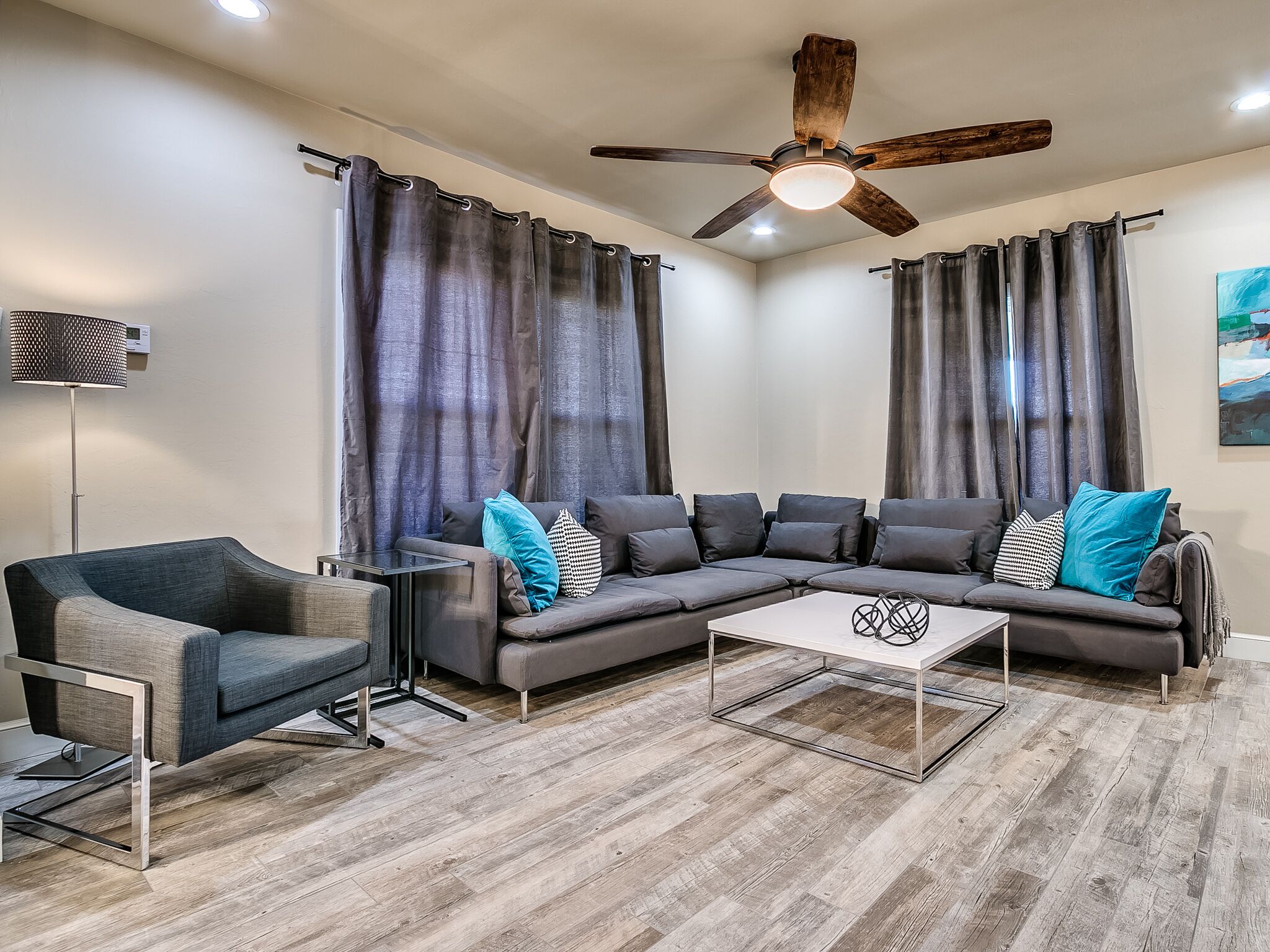 **BEST LOCATION IN HEART OF OKC** Completely Renovated 4Bed/2.5Bath