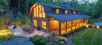Luxury Mountain Cabin On 320+ Acres Near Asheville, Lake Lure & Hendersonville
