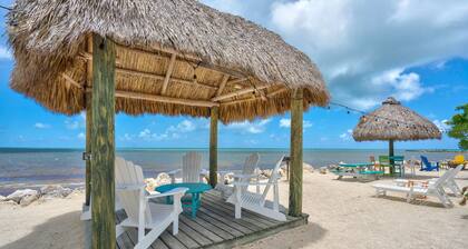 Key Largo Treasure – End-Unit w/ Pools, Lagoon, Marina & Ocean Views!
