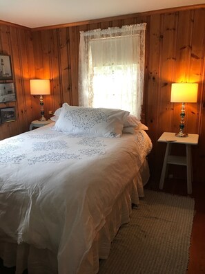 2 slaapkamers, een strijkplank/strijkijzer, gratis wifi, beddengoed