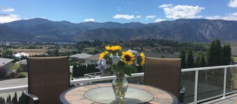 広大な景色、ホットタブ、子供に優しい! 2018年の新しいフローリングとアプライアンス