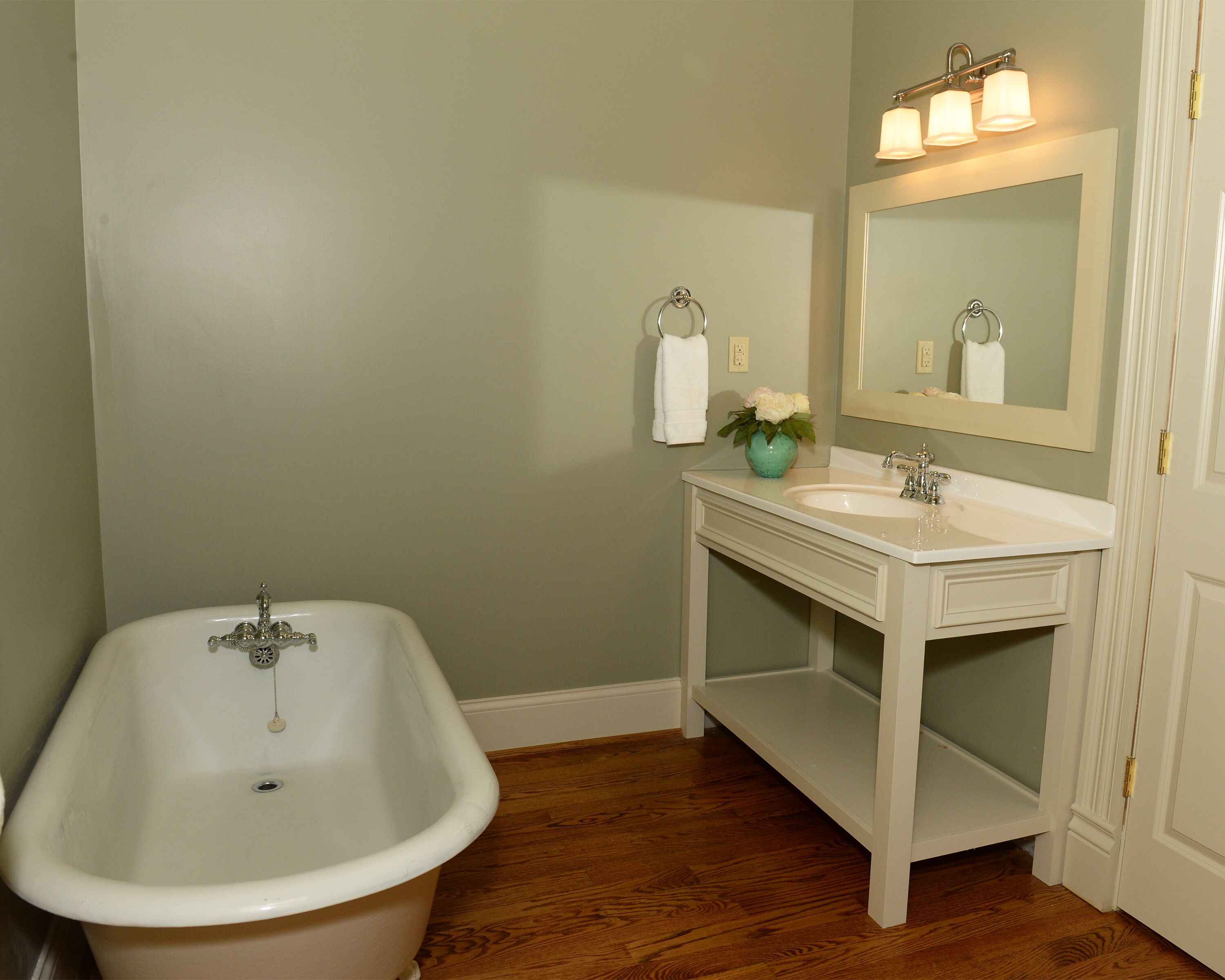 Bathtub, hair dryer, towels, soap