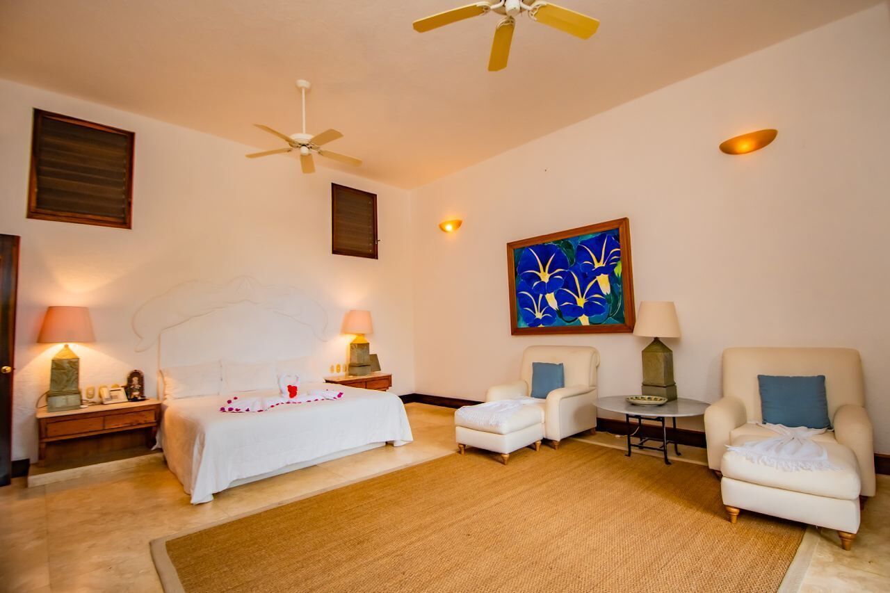 Spectacular Ocean Front Villa in Mexico´s most exclusive and private resort