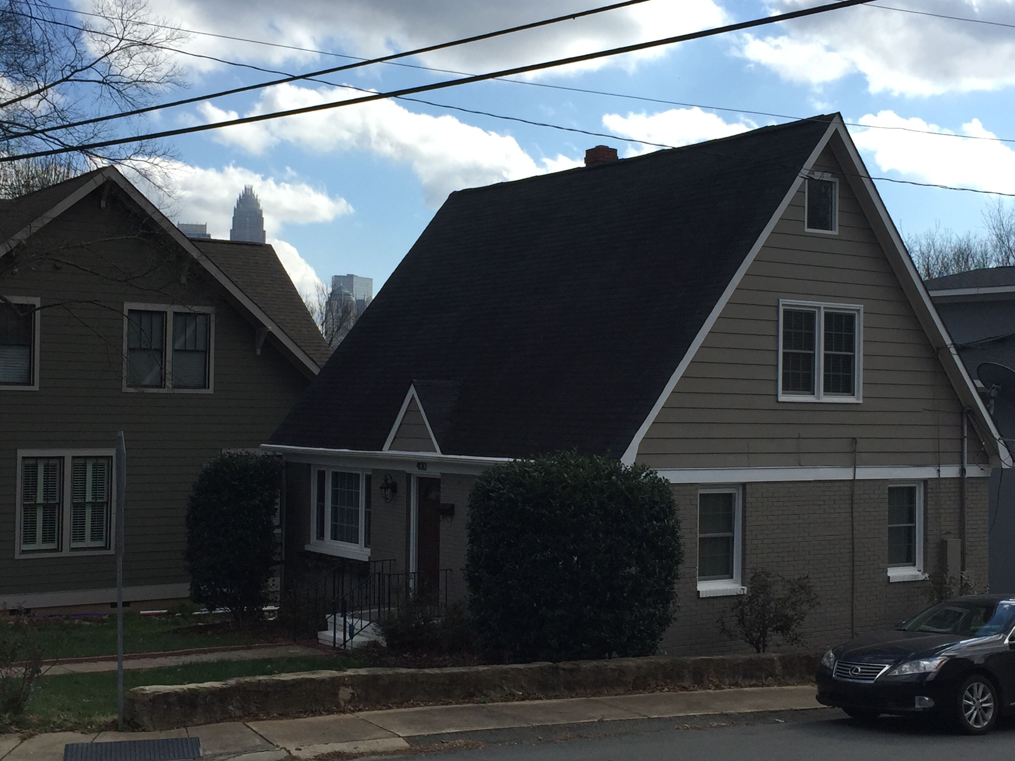 Walk to Uptown-Charming Renovated Cottage in Great Location Overlooking the Skyline!