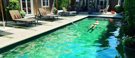 屋外プール、温水プール