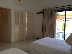 4 Schlafzimmer, Bügeleisen/Bügelbrett, Internetzugang, Bettwäsche