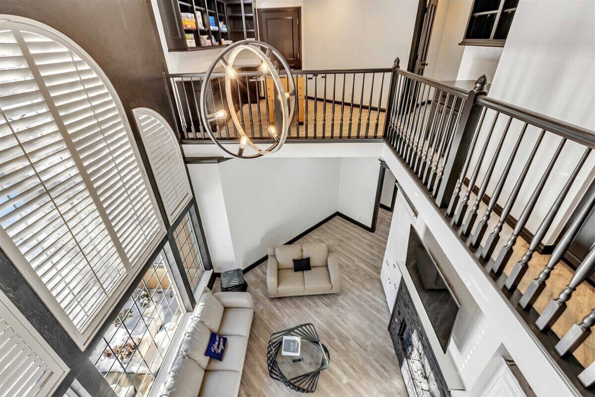 TV connectée, cheminée, console de jeux vidéo, lecteur de DVD