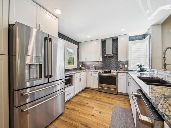 Fridge, microwave, oven, dishwasher