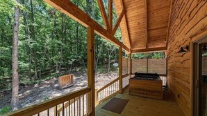 Terrace/patio - Quail's Nest with Hot tub (Mentone)