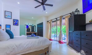 3 bedrooms, in-room safe, desk, iron/ironing board