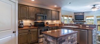 Charla de la ciudad, de lujo Riverwalk de casa de pueblo con vistas al río, cerca a la ciudad