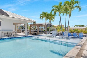 Pool - SeaBreeze – Family Paradise w/ Pool, Hot Tub & Dock Access (Marathon)