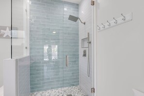 Shower - SeaBreeze – Family Paradise w/ Pool, Hot Tub & Dock Access (Marathon)