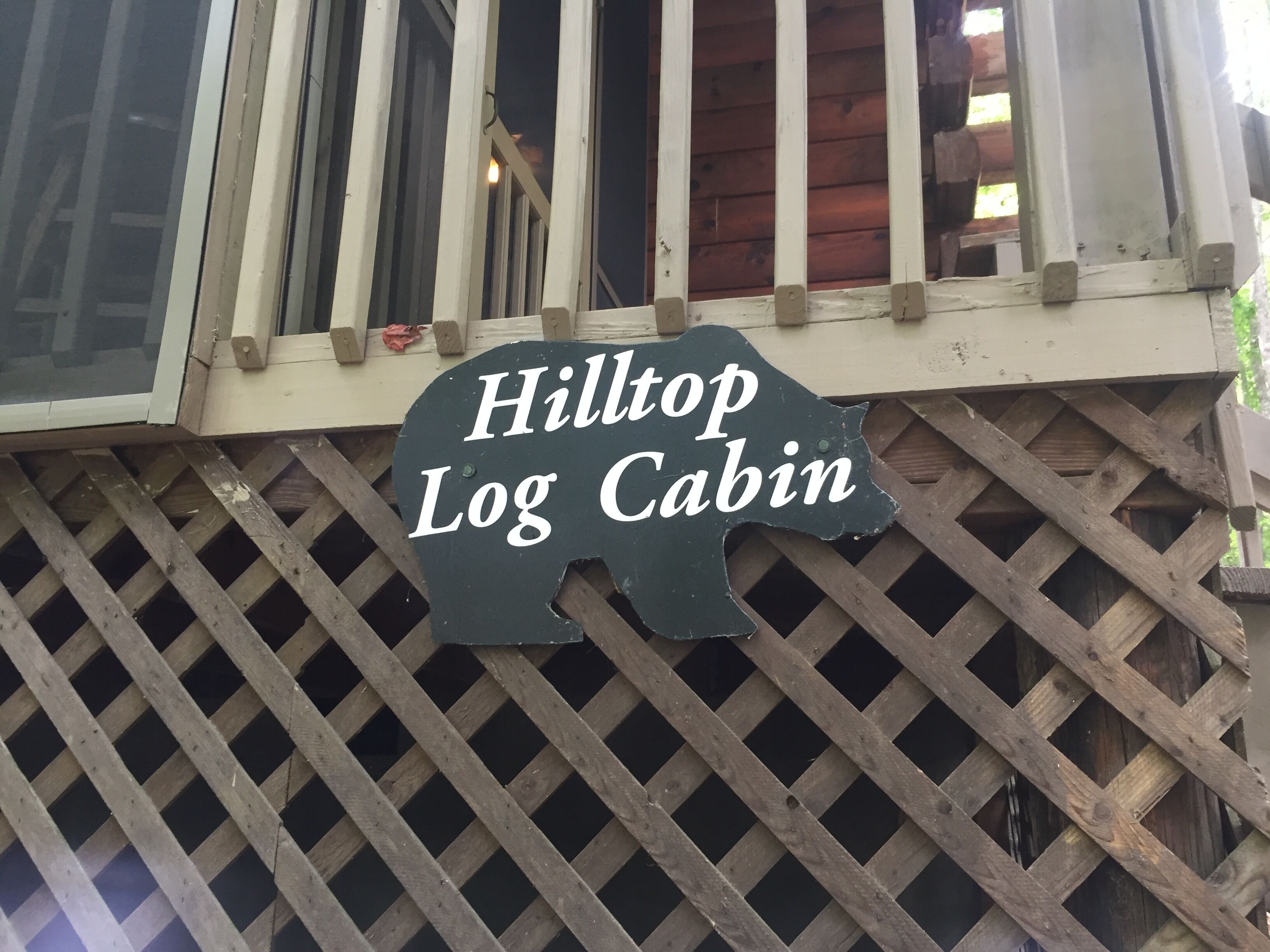 Glenn Acres - Hilltop Log Cabin Mountain, Cozy, Creek, Secluded RELAXING, Quiet!