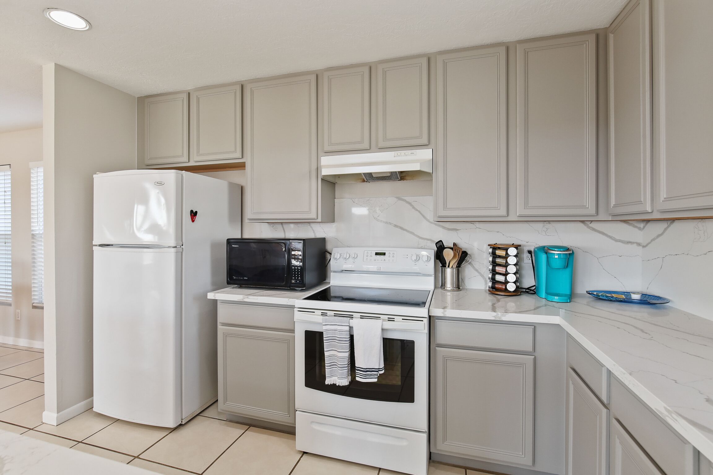 Large Pet-friendly House, 2-min Walk to Private Palm Beach