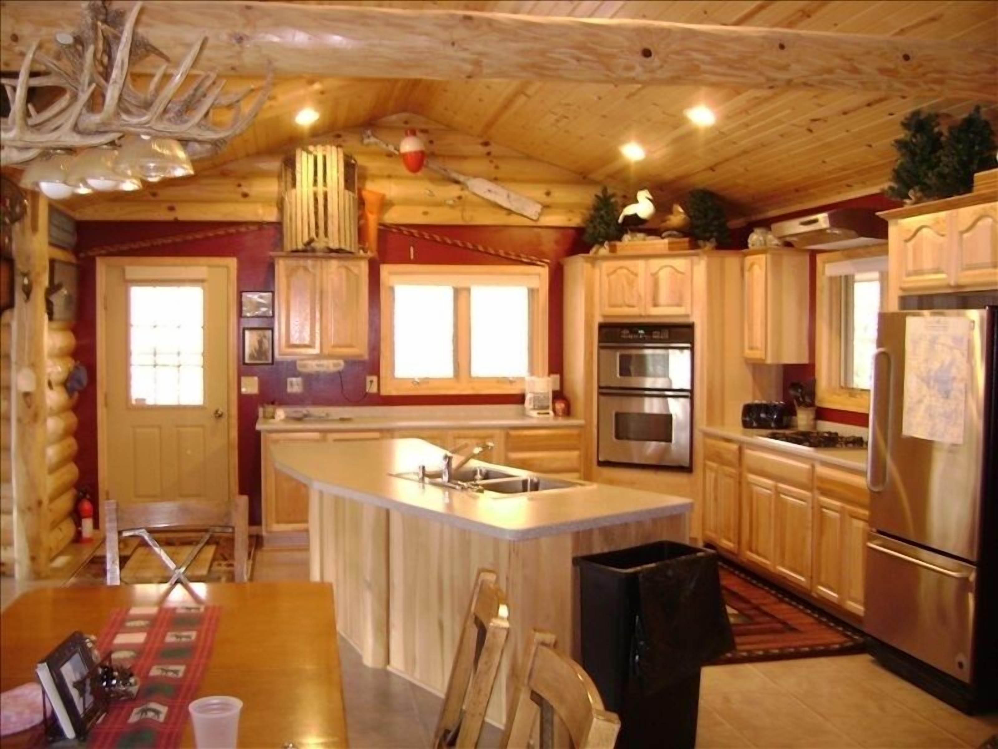 Log Home on Private Lake Walker/Leech Lake Area