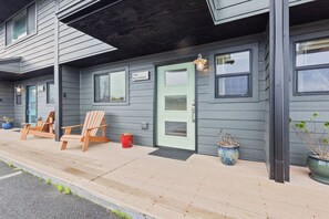 Exterior detail - Nye Beach, Restaurants, Shop! Walk to the Beach! (Newport)