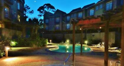 Romantic Escape For Captain & 1st Mate