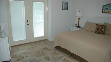 9 bedrooms, desk, iron/ironing board, free WiFi