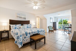 9 bedrooms, desk, iron/ironing board, free WiFi - Ultimate Family Home!   Game Porch / No Stairs / Pets / Pool / Tesla Charger (Pensacola Beach)