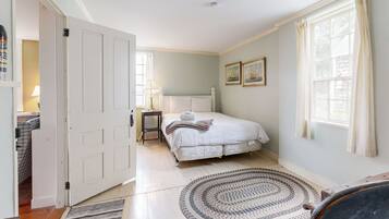 4 bedrooms, internet, bed sheets