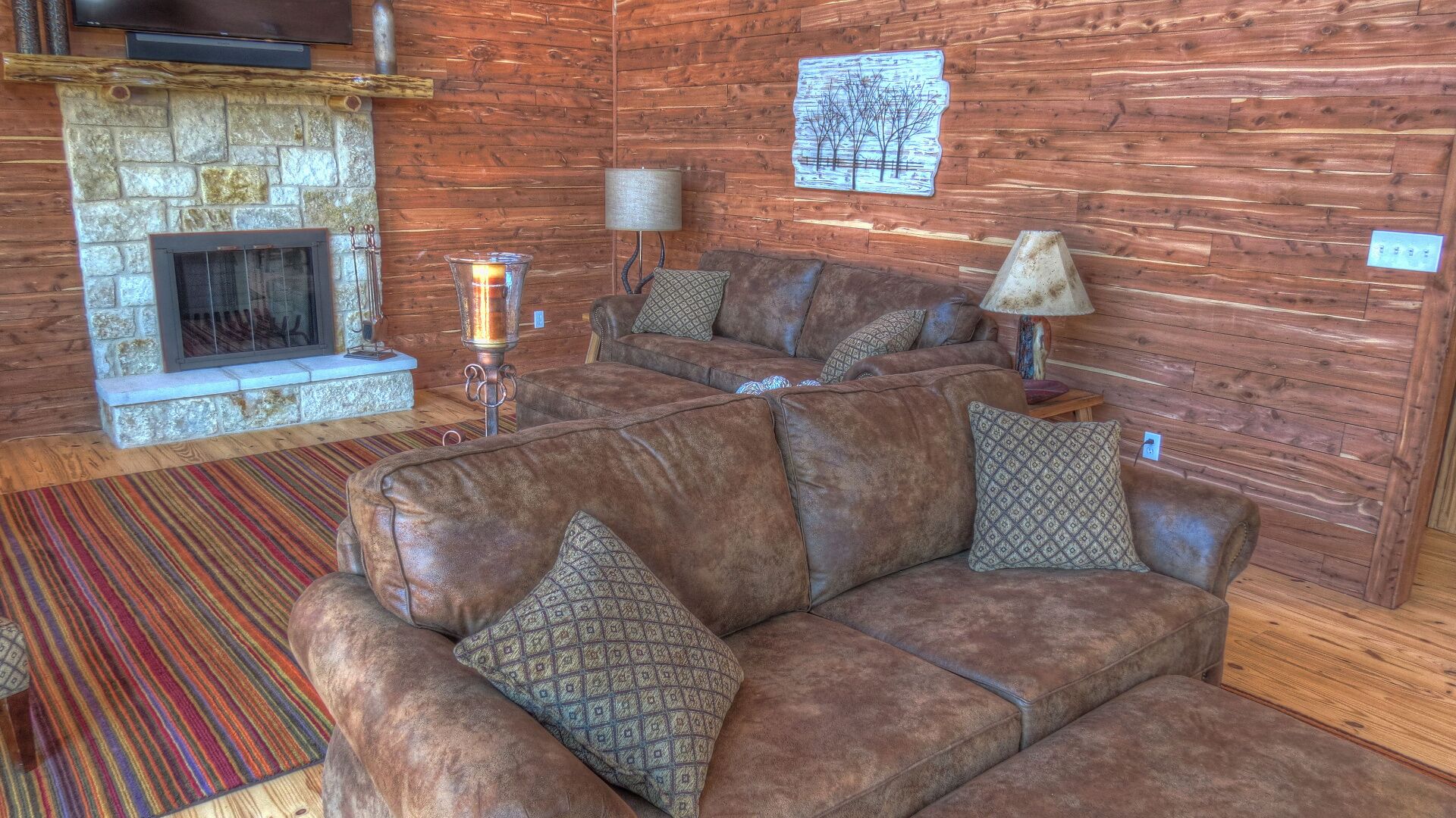 Two Story Luxury Lodge A Great Family Getaway