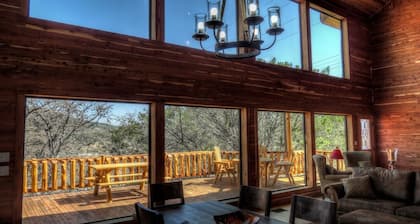 Two Story Luxury Lodge A Great Family Getaway