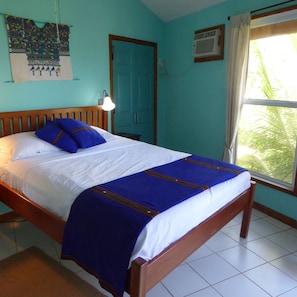 2 bedrooms, in-room safe, iron/ironing board, free WiFi