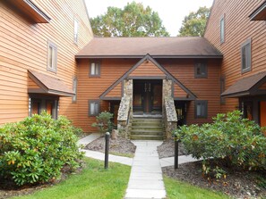 Exterior - 7 Springs - Swiss Mountain Condo, 2 Bedroom, 2 Bath - Recently Updated with Wifi (Champion)