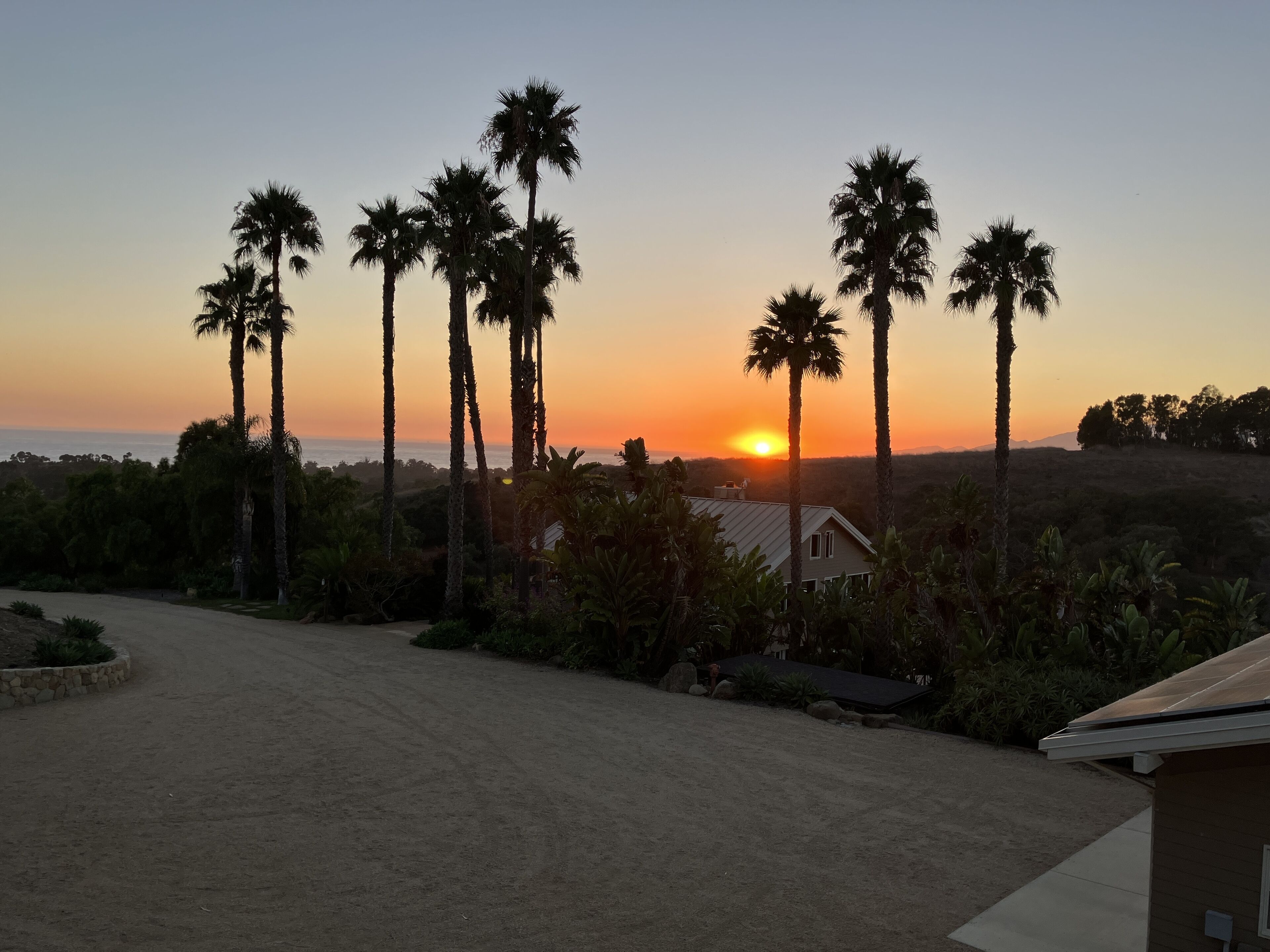 Private Ranch with amazing ocean and mountain views, 20 min from downtown SB