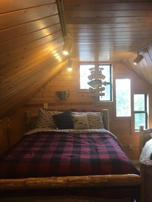 6 室のベッドルーム、旅行用ベビーベッド、WiFi (無料)、ベッドシーツ