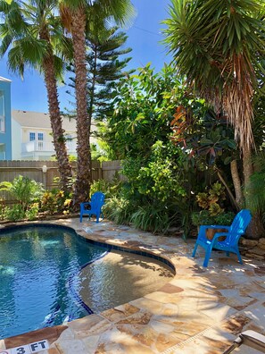 Piscine extérieure, piscine chauffée