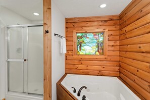 Bathtub, towels
