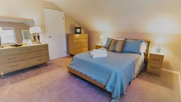 3 bedrooms, iron/ironing board, free WiFi, bed sheets