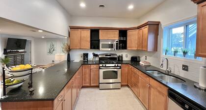 Fully Furnished Apartment 2 Bedroom-Special rates for 30-night stays or more
