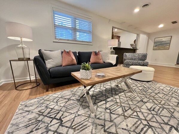 Smart TV, DVD player, offices